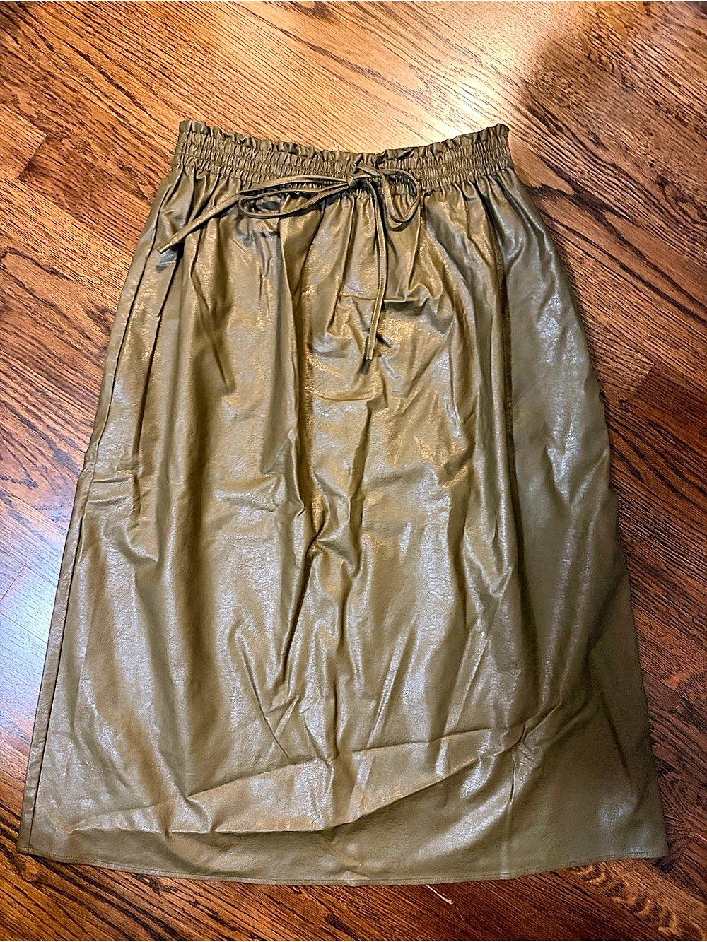 Tuckernuck Olive Faux Leather Midi Skirt Green XL Like New